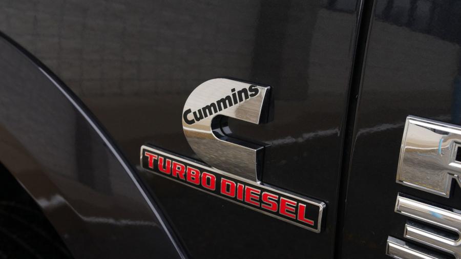  Dodge Ram 3500 Limited 2016 года  (фото 18 из 18)